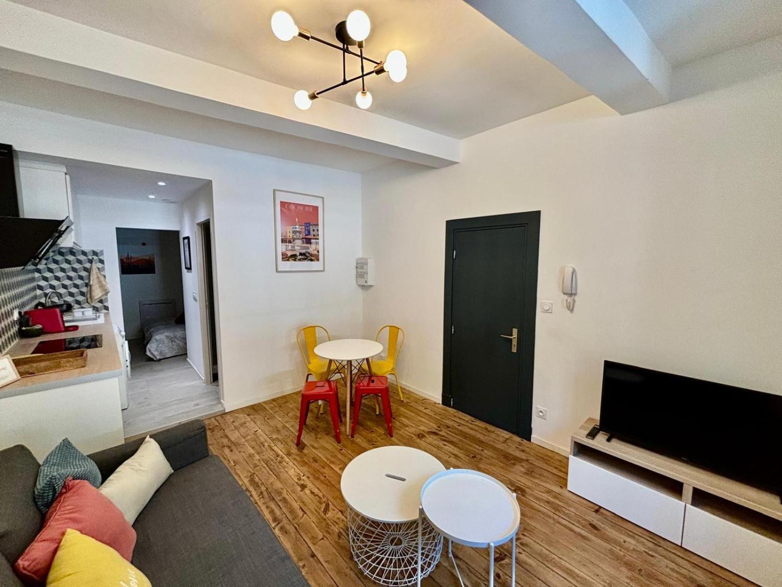 Numerobis Apartamento Carcasona